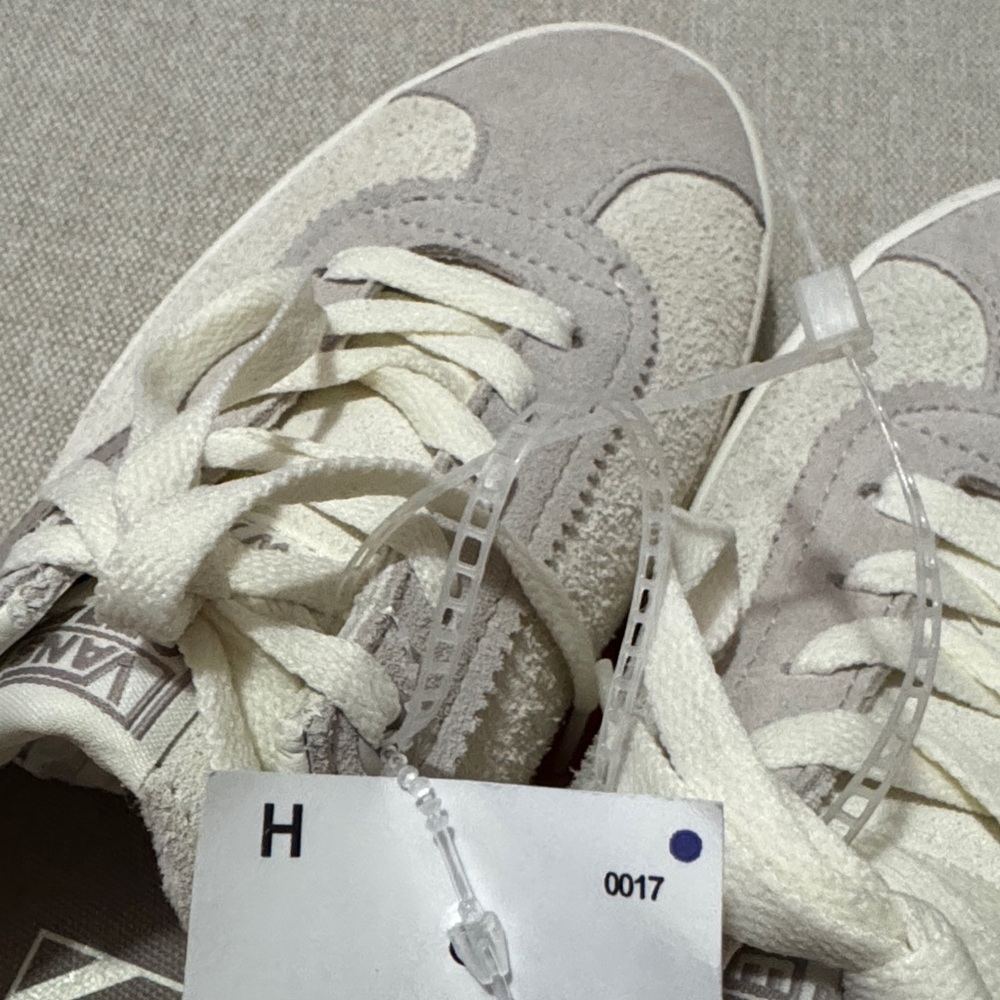 NWT VANS Brushed Sueded Leather Sneaker-Gray-Wmns 8.5/Mens 7 - Picture 12 of 13